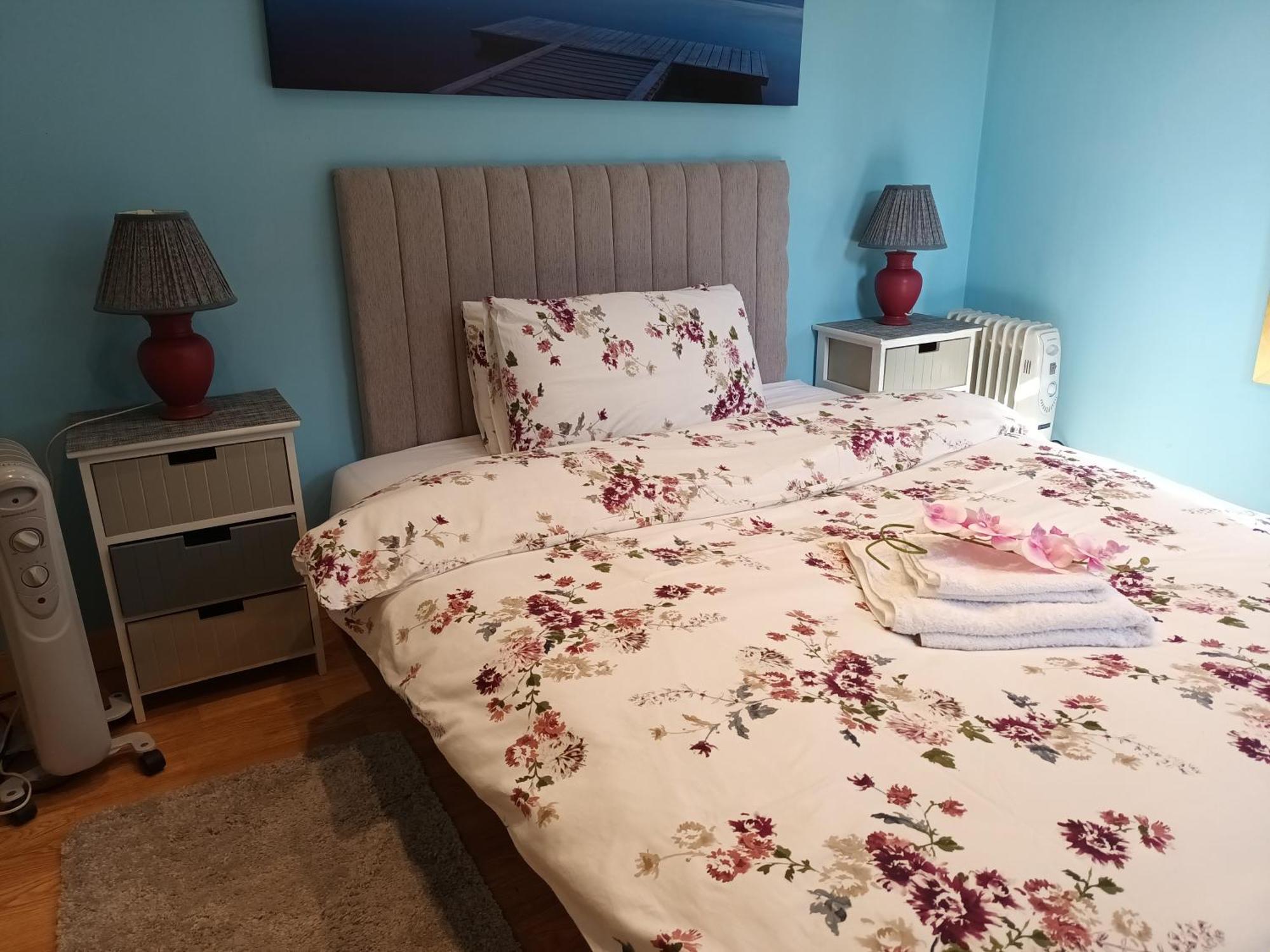 Private Suite In Oxfordshire, A40 Вітні Екстер'єр фото