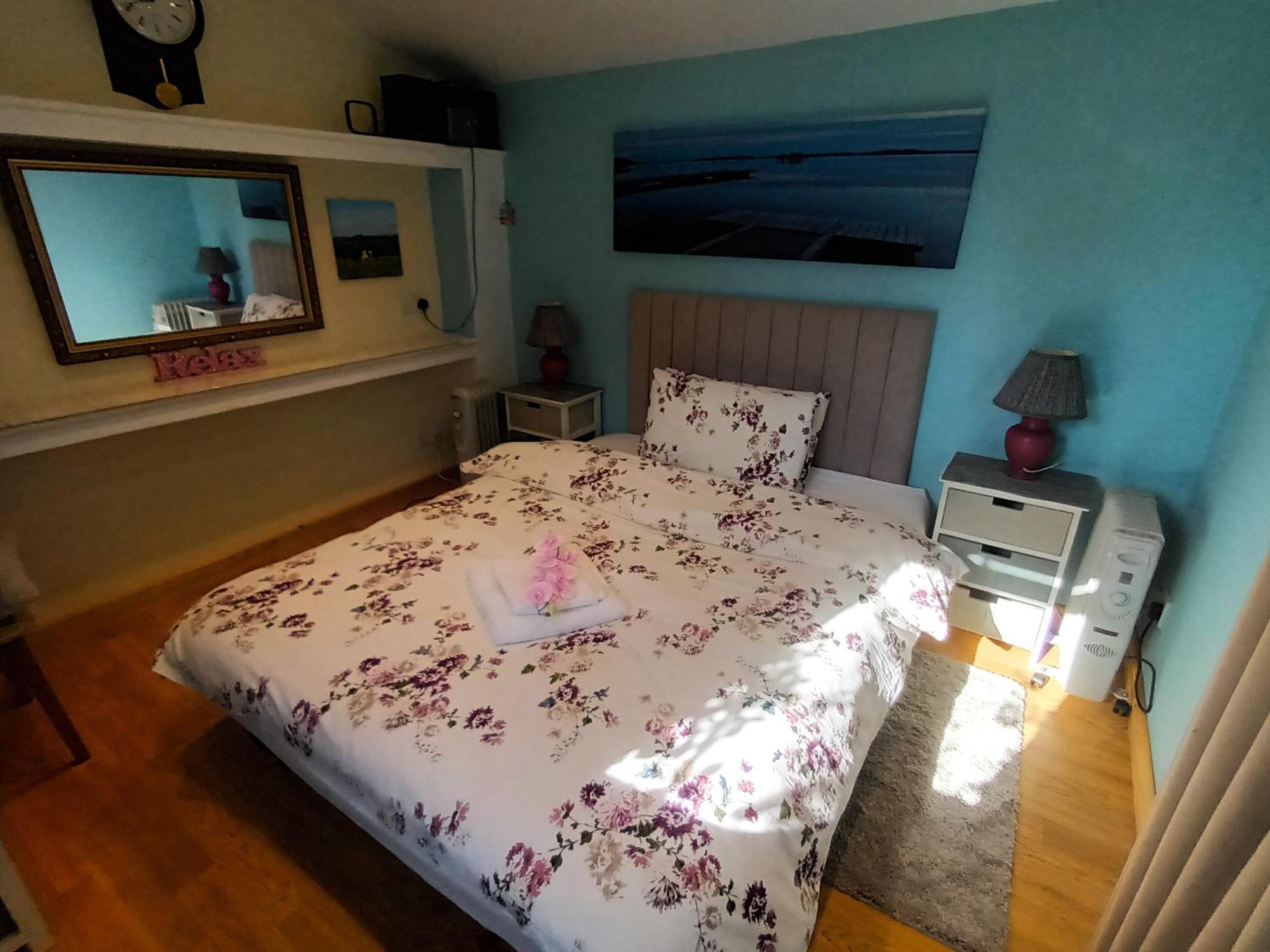 Private Suite In Oxfordshire, A40 Вітні Екстер'єр фото